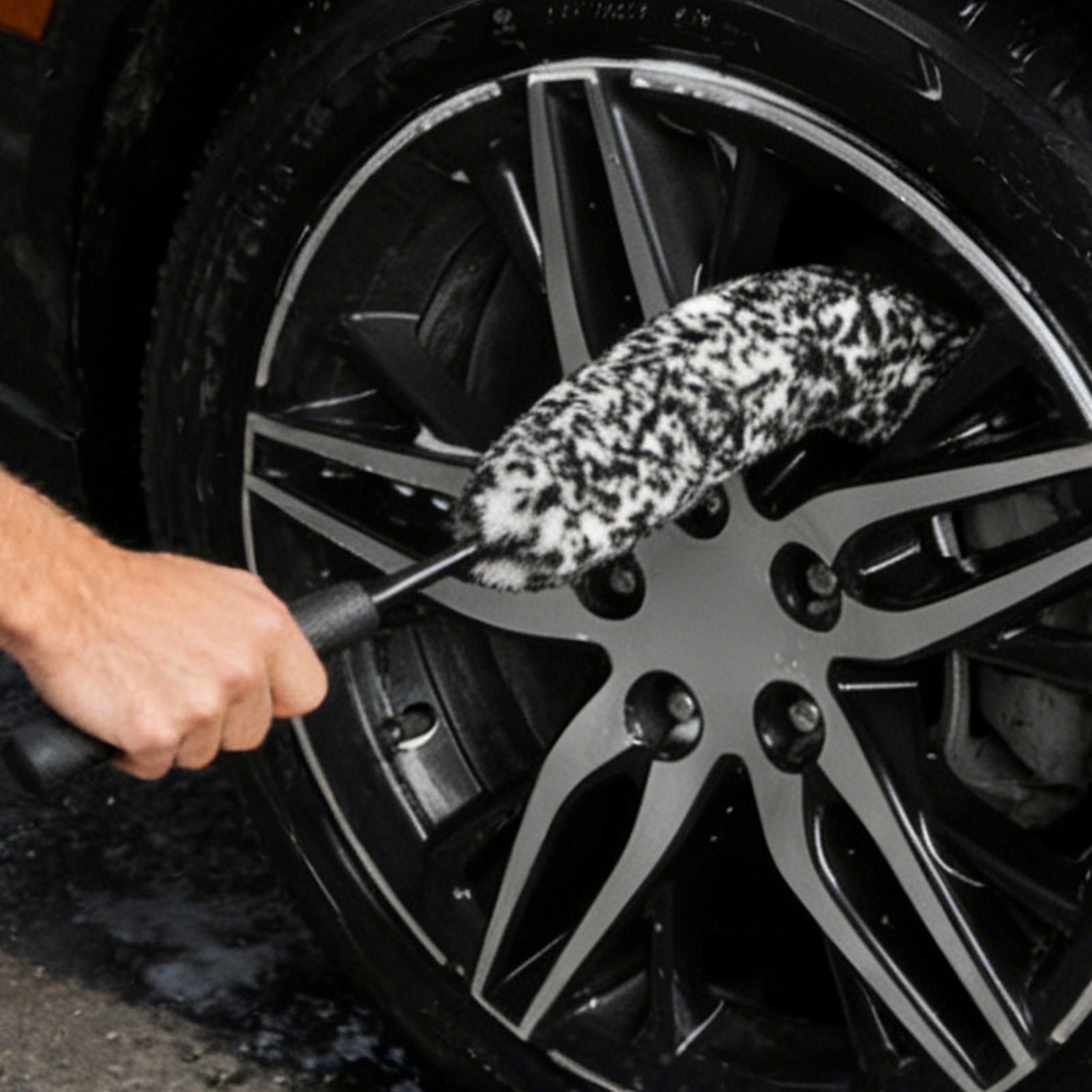 Travel Van Accessories - Cepillo para ruedas con mango potente