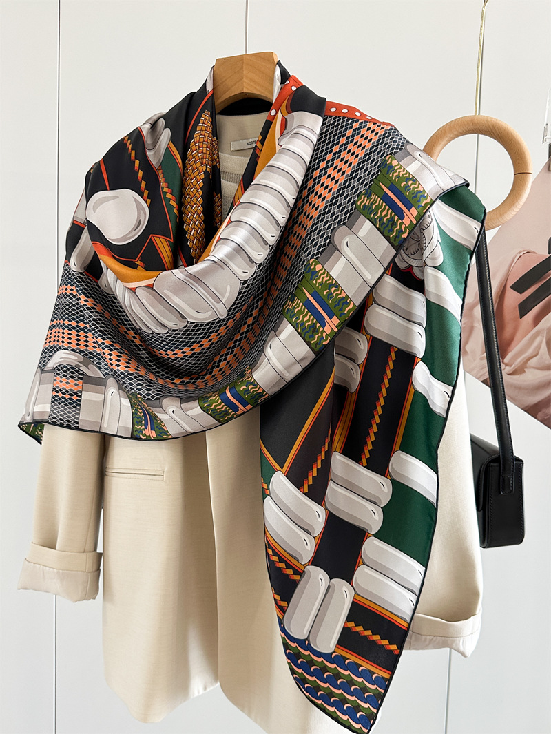 Pañuelo de seda con estampado  - Travel Accessories Luxury reseña y precio