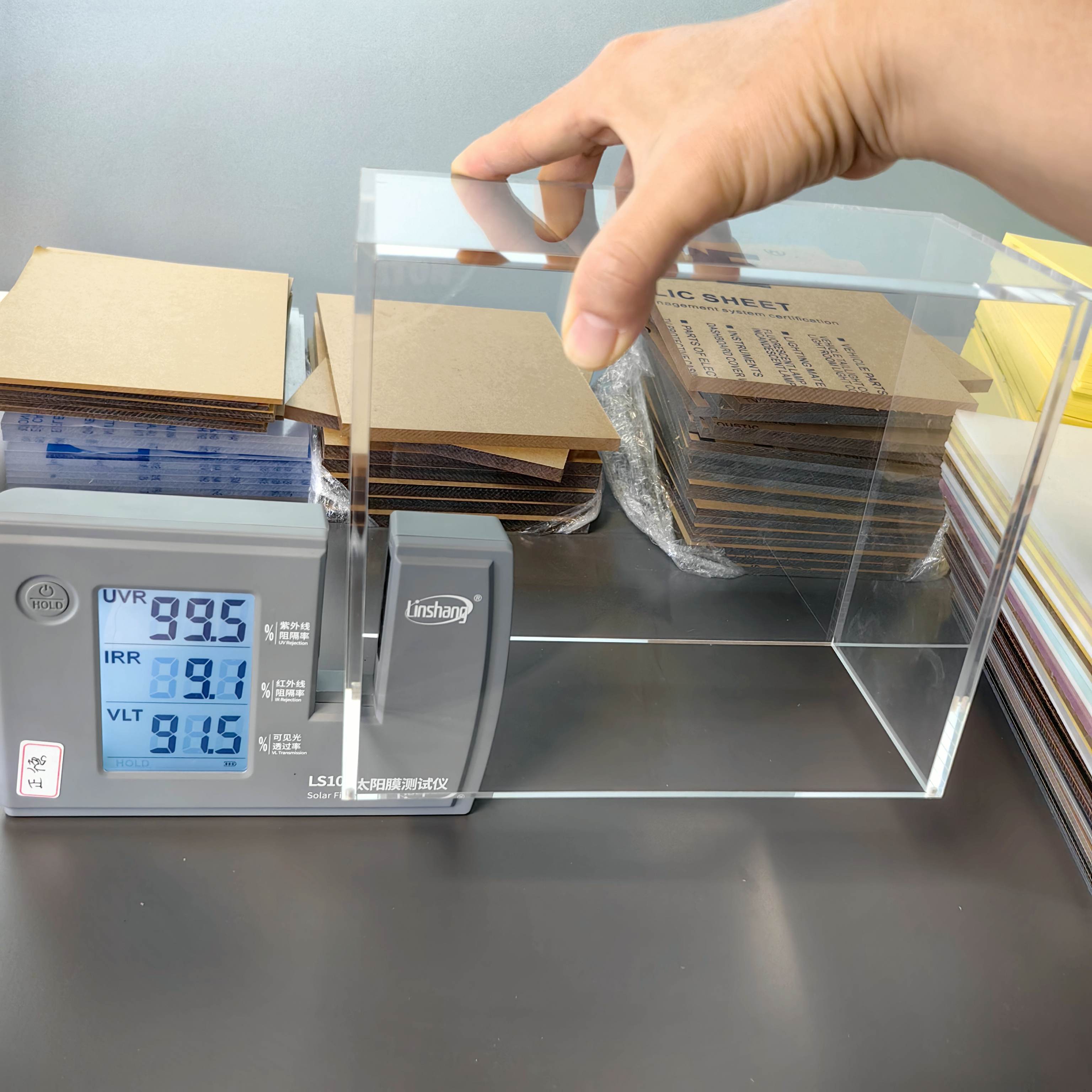 Caja de acrílico moderna magné - Luggage Cover Protector reseña y precio